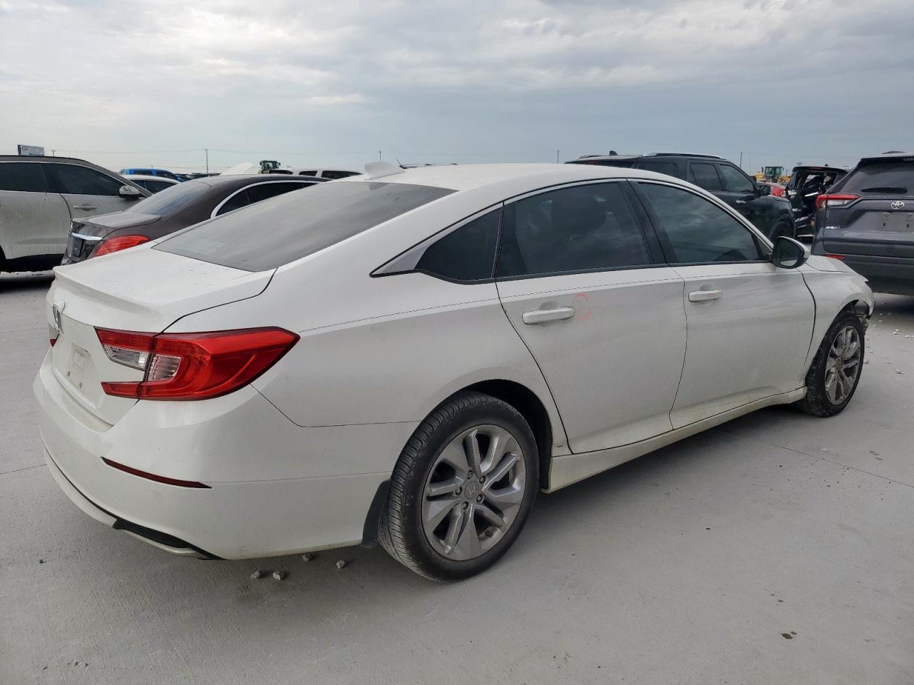 2020 Honda Accord Lx - Фото 3