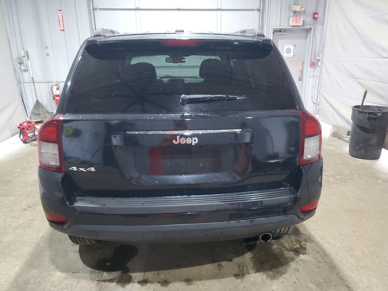 2017 Jeep Compass Latitude - Фото 6