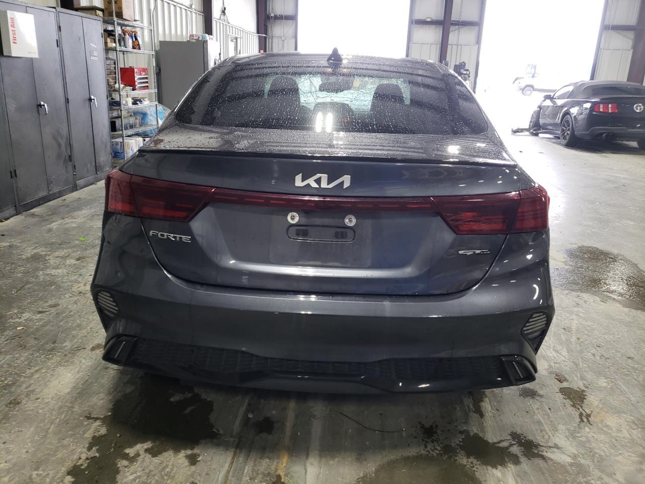 2022 Kia Forte Gt Line - Фото 6