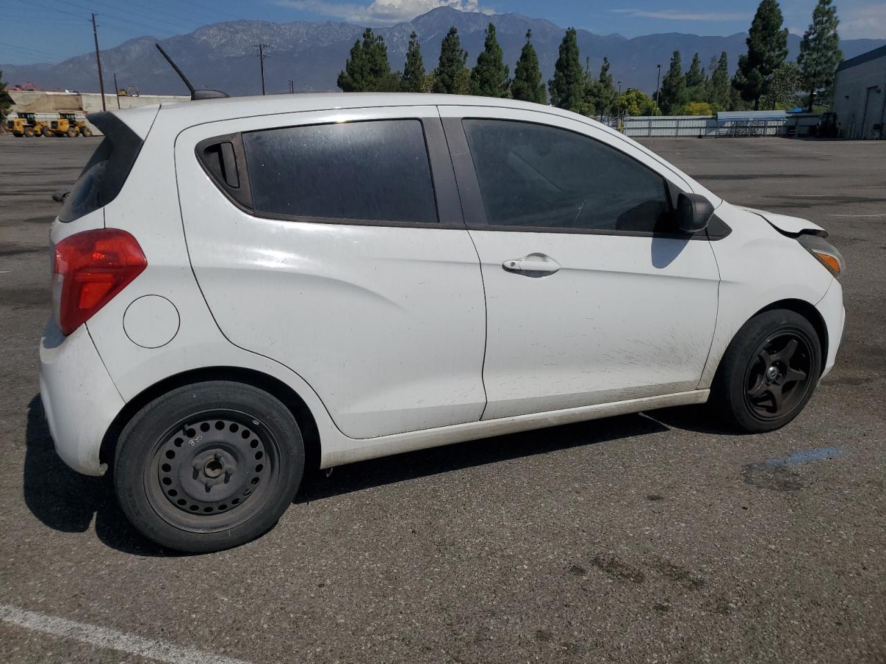 2017 Chevrolet Spark Ls - Image 3