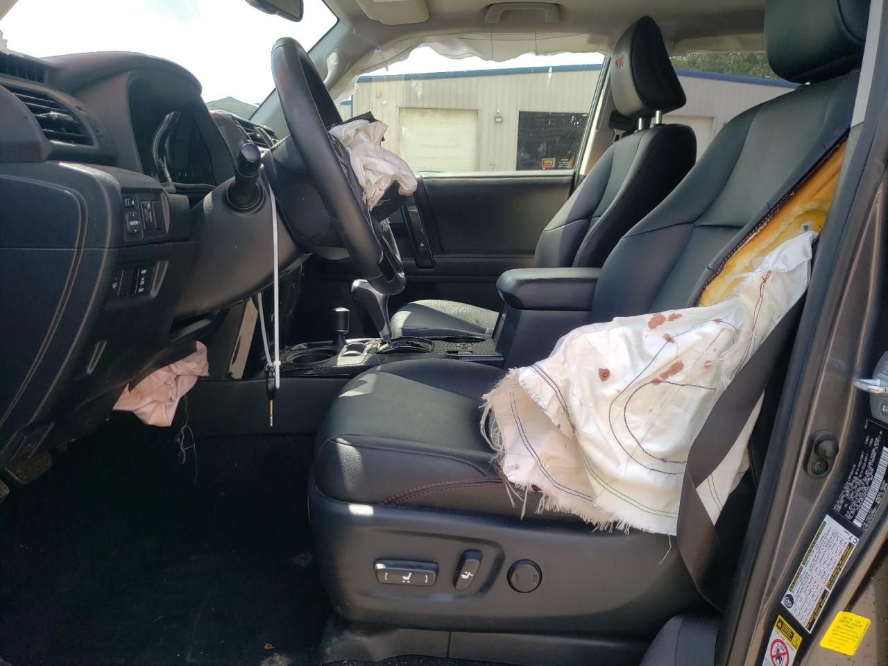 2018 Toyota 4Runner Sr5/Sr5 Premium - Image 7