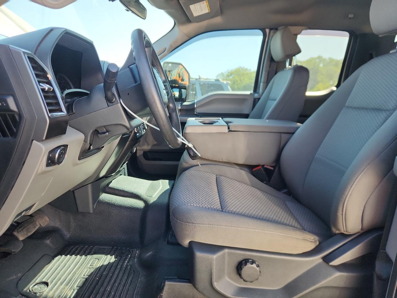 2022 Ford F350 Super Duty - Фото 7