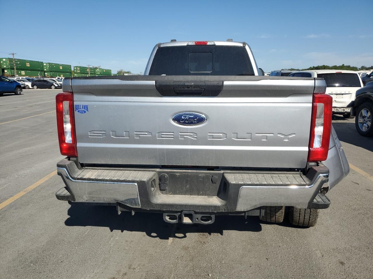 2024 Ford F350 Super Duty - Image 6