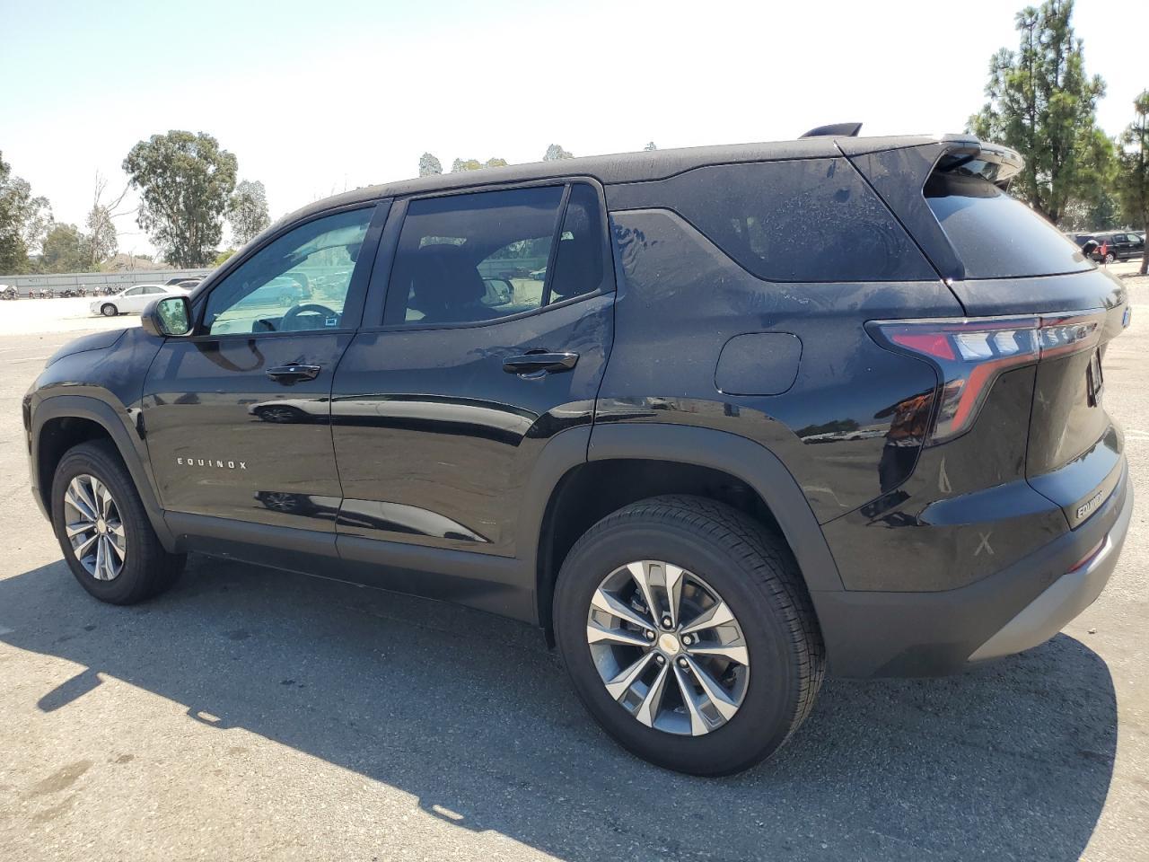 2026 Chevrolet Equinox Lt - Фото 2