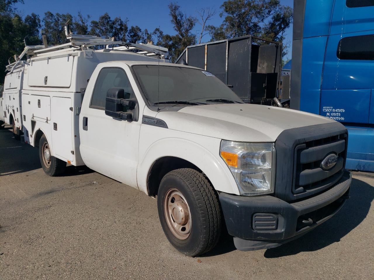 2013 Ford F350 Super Duty - Фото 4