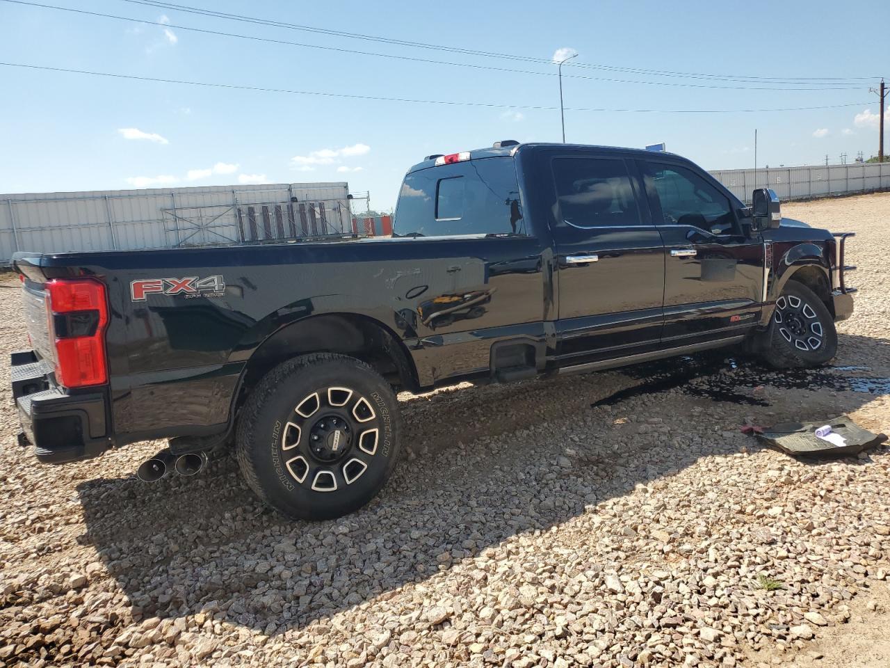 2024 Ford F350 Super Duty - Фото 3