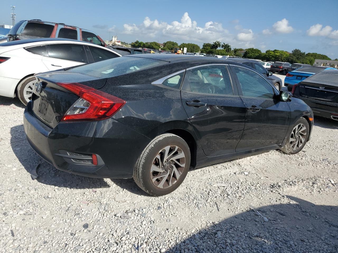 2016 Honda Civic Ex - Фото 3