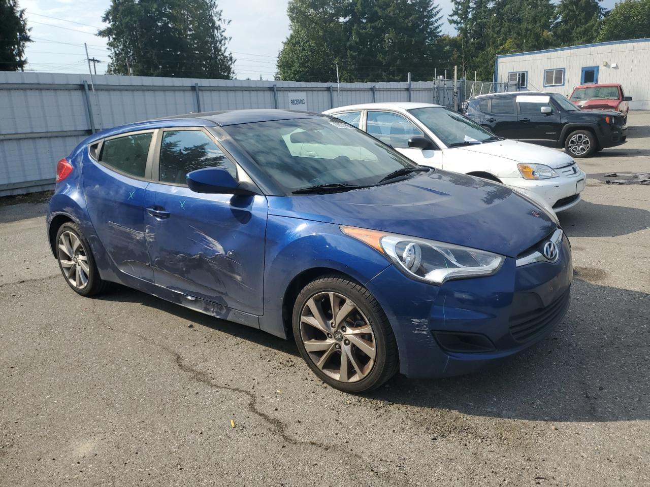 2016 Hyundai Veloster - Фото 4