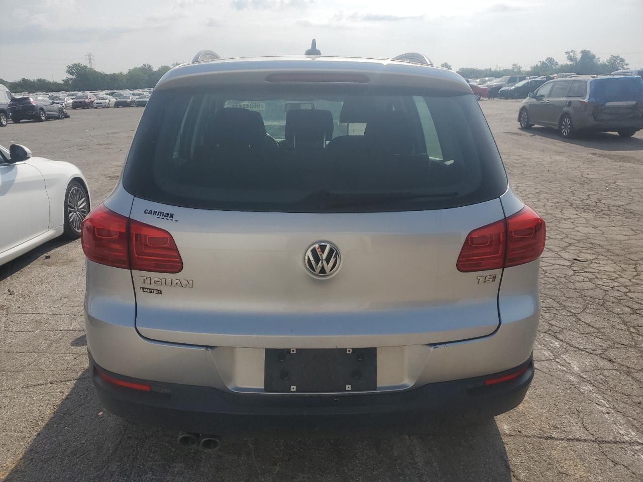 2017 Volkswagen Tiguan S - Image 6