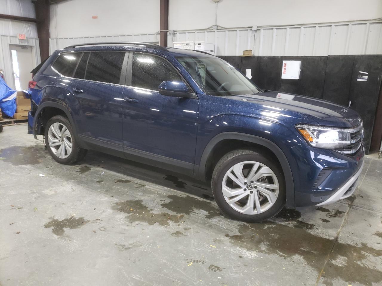 2022 Volkswagen Atlas Se - Фото 4