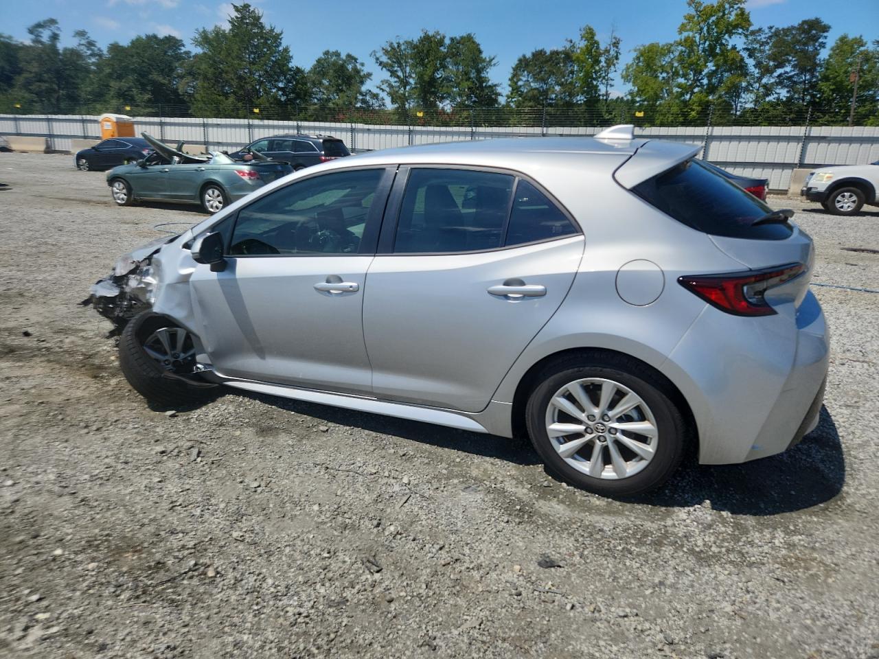 2025 Toyota Corolla Hatchback Se - Фото 2