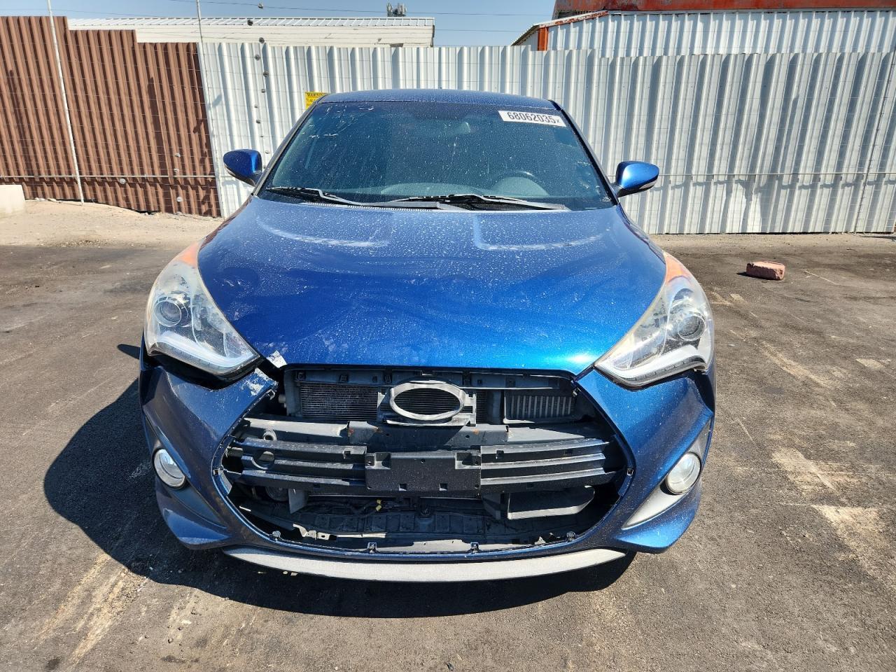 2016 Hyundai Veloster Turbo - Image 5