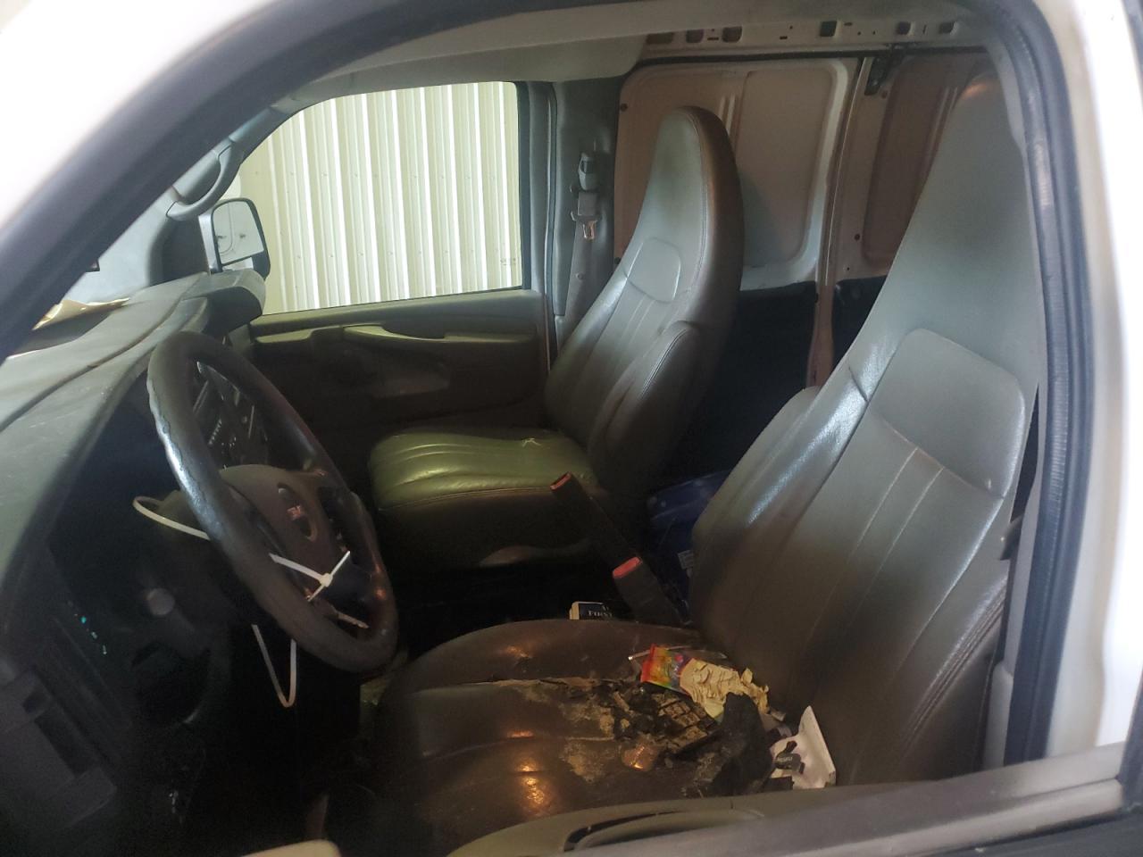 2013 GMC Savana G2500 - Image 7