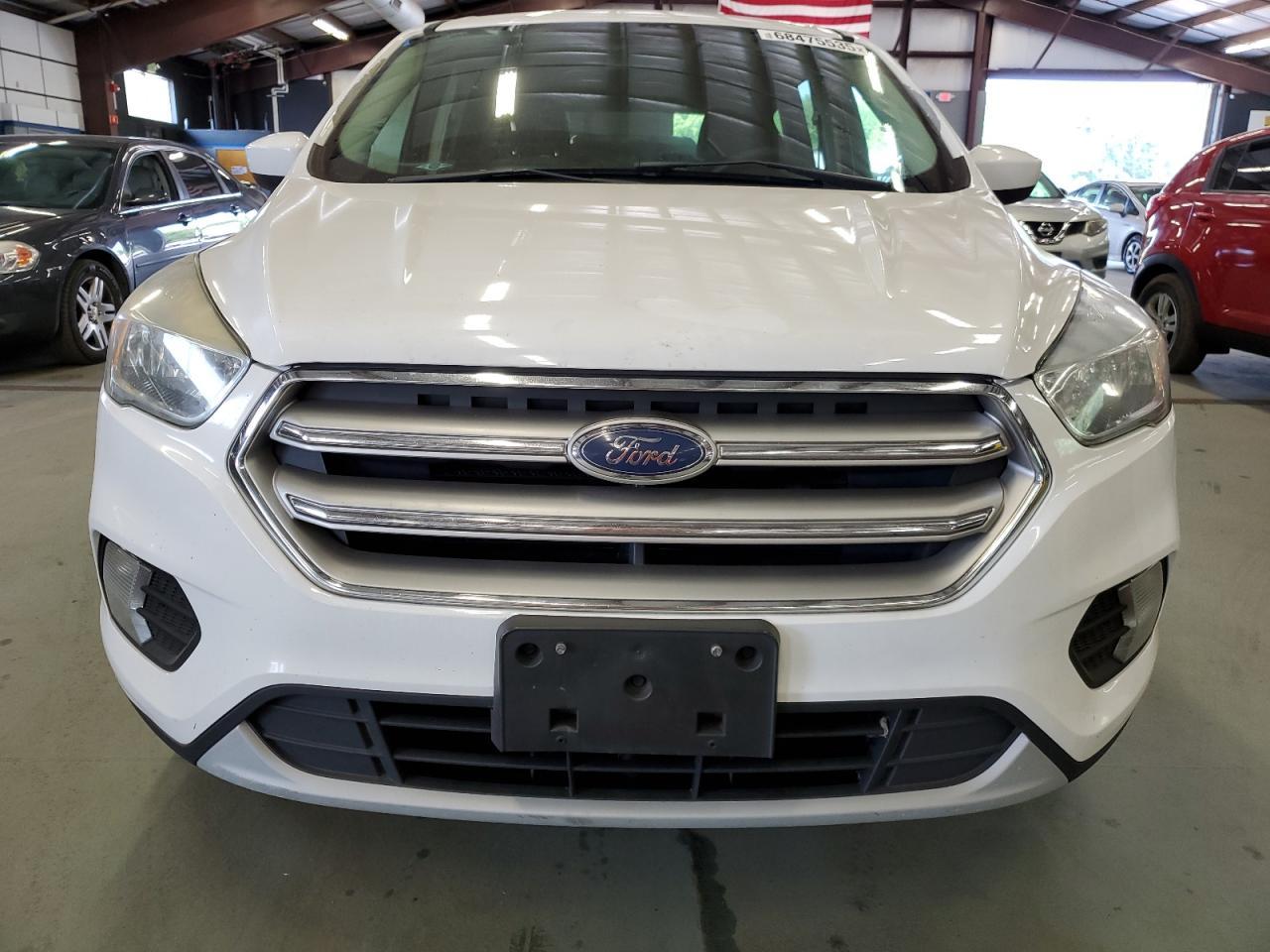 2017 Ford Escape Se - Фото 5