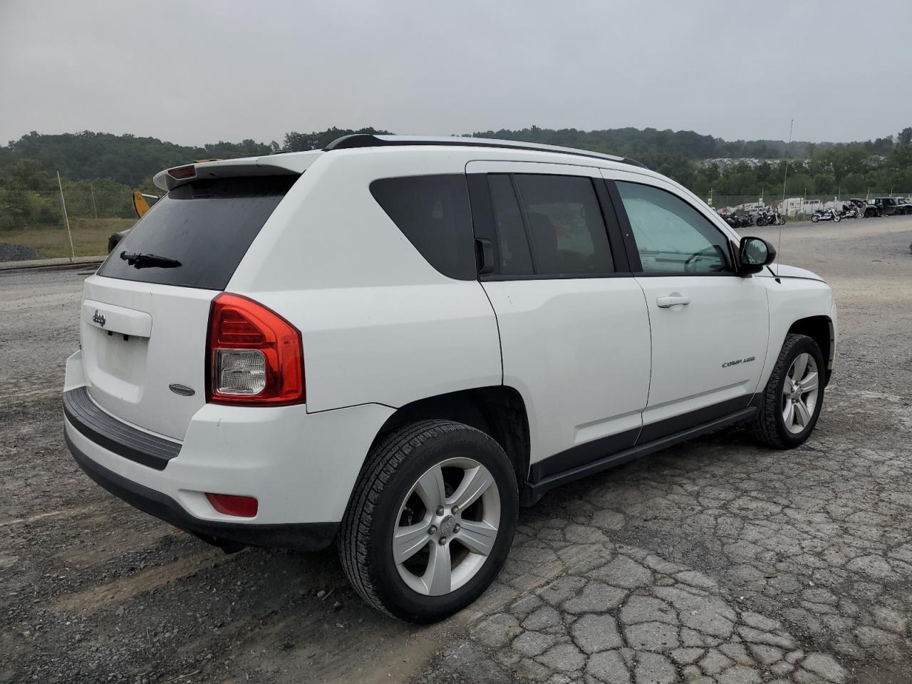 2012 Jeep Compass Latitude - Фото 3