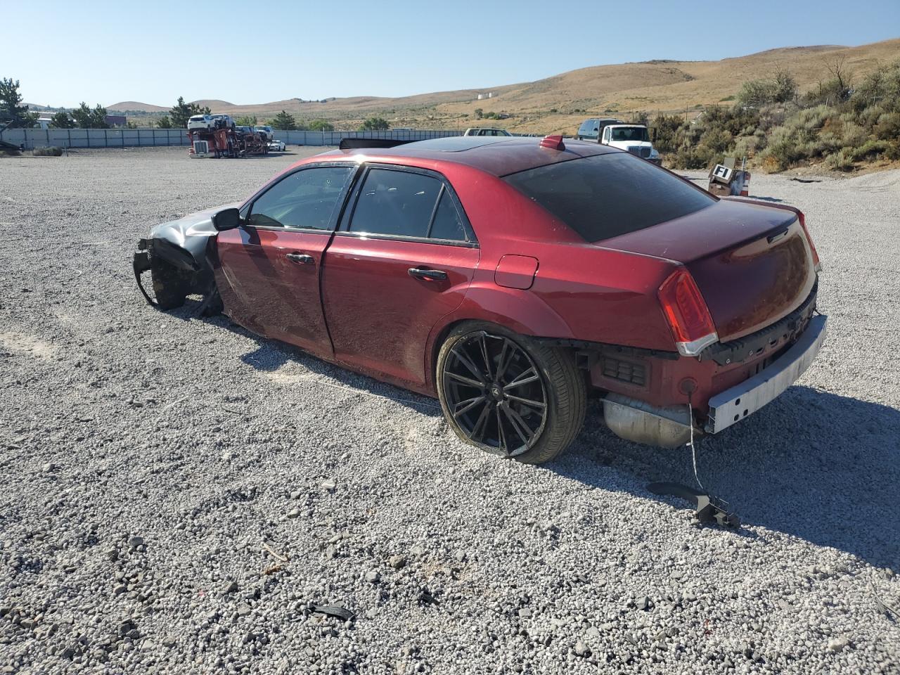 2016 Chrysler 300C - Фото 2