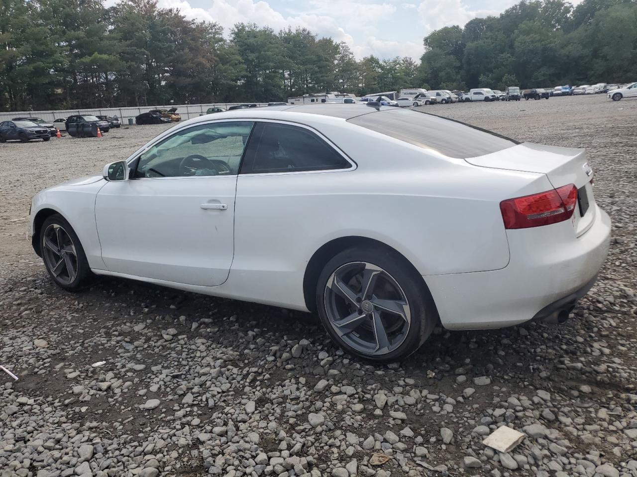 2012 Audi A5 Premium Plus - Фото 2