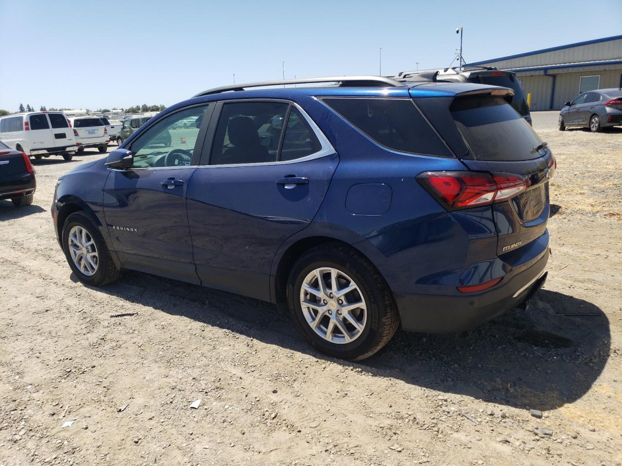 2022 Chevrolet Equinox Lt - Фото 2