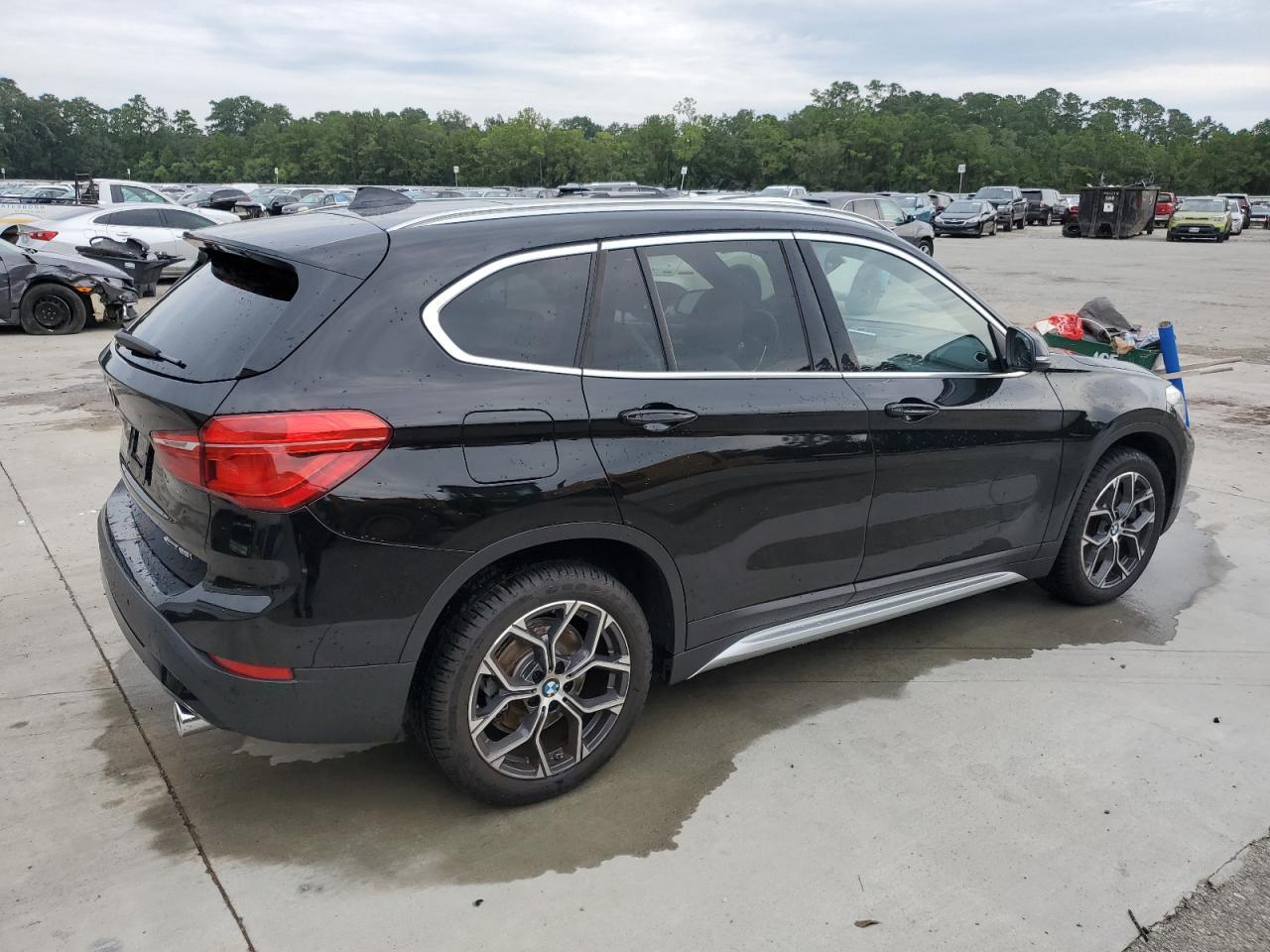 2021 BMW X1 xDrive28I - Фото 3