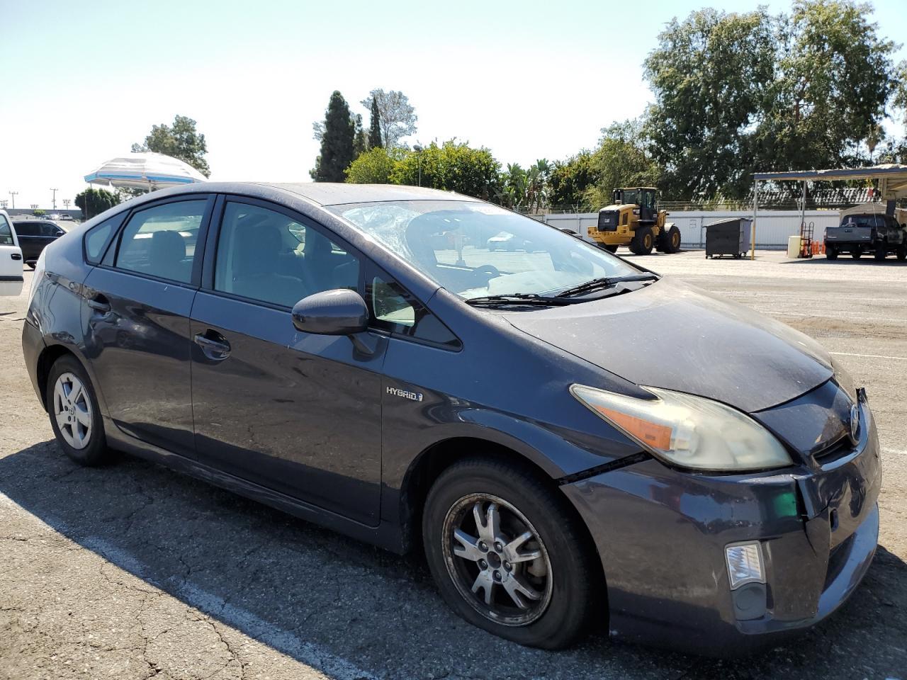2011 Toyota Prius - Фото 4