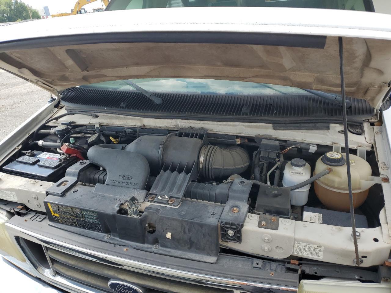 2006 Ford Econoline E450 Super Duty Cutaway Van - Фото 7