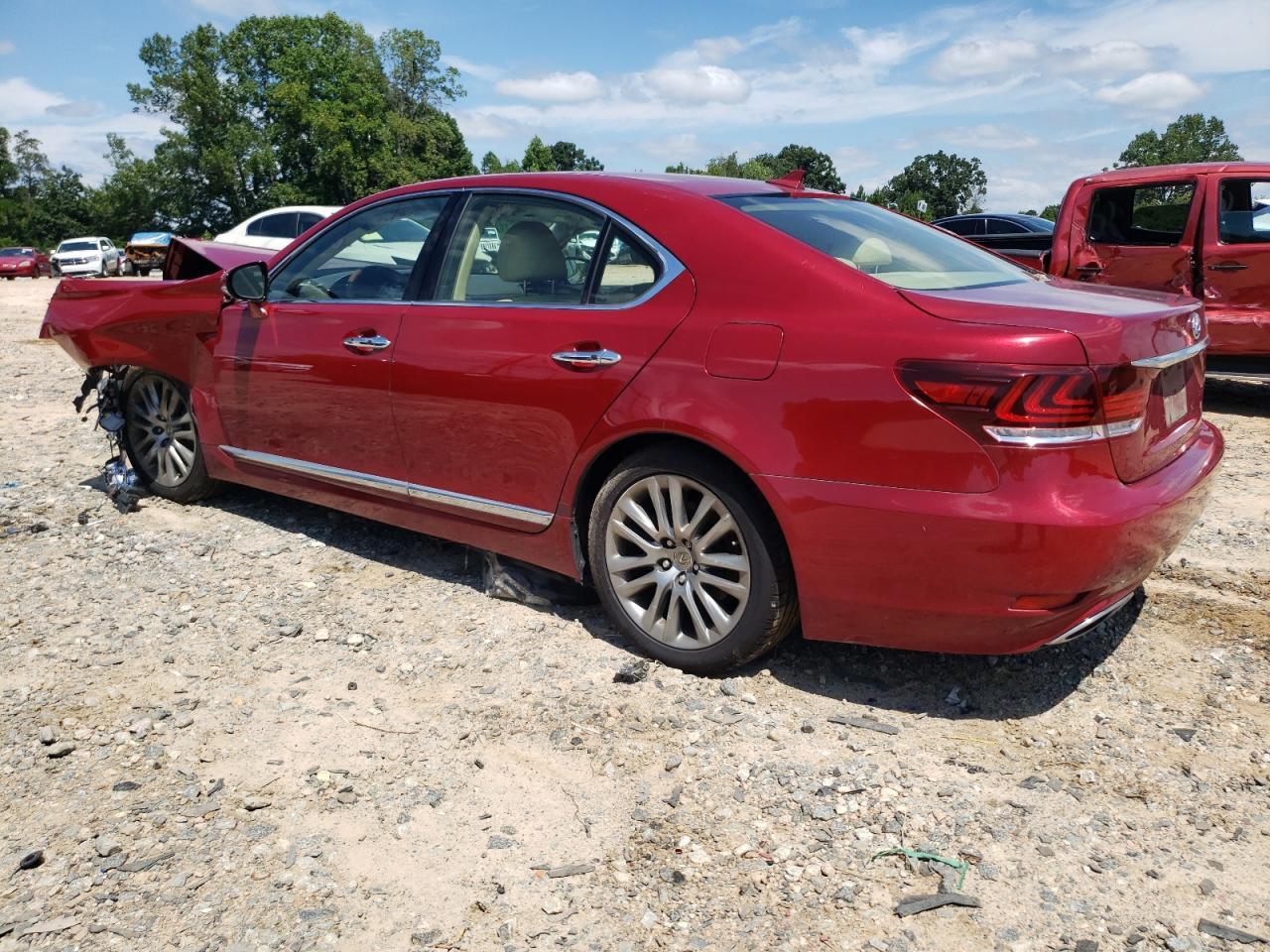 2013 Lexus Ls 460 - Image 2