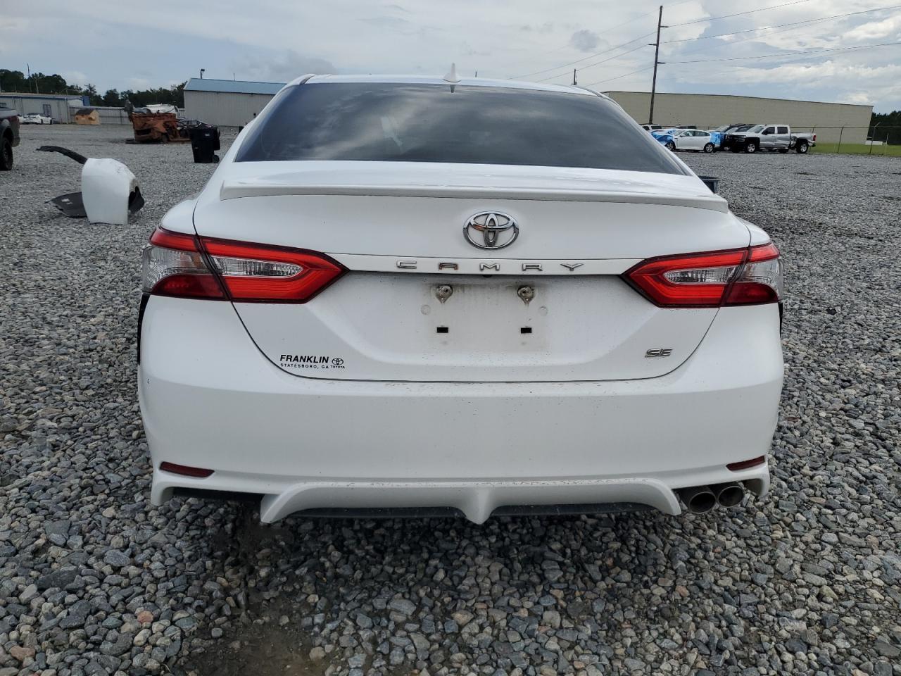 2019 Toyota Camry Se - Фото 6