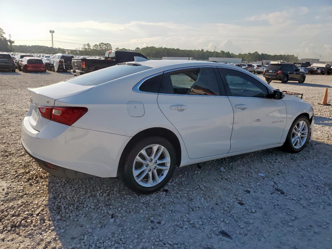 2018 Chevrolet Malibu Lt - Фото 3
