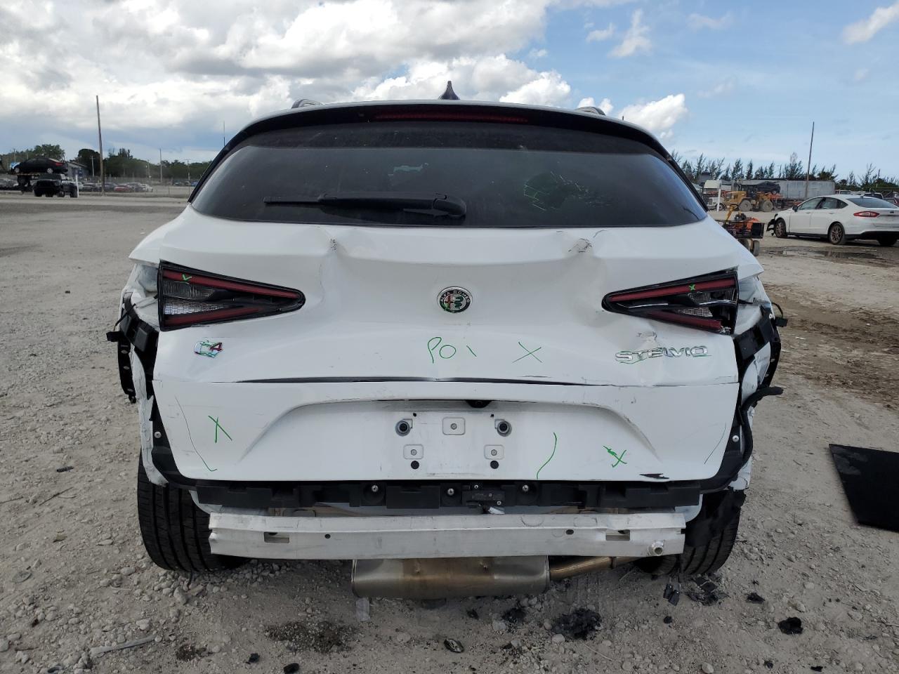 2024 Alfa Romeo Stelvio Ti - Фото 6