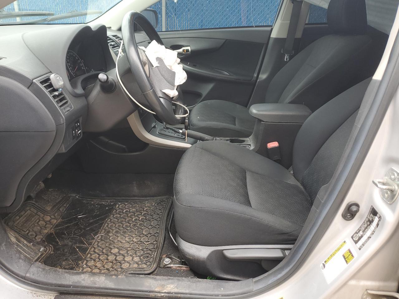 2010 Toyota Corolla Base - Фото 7
