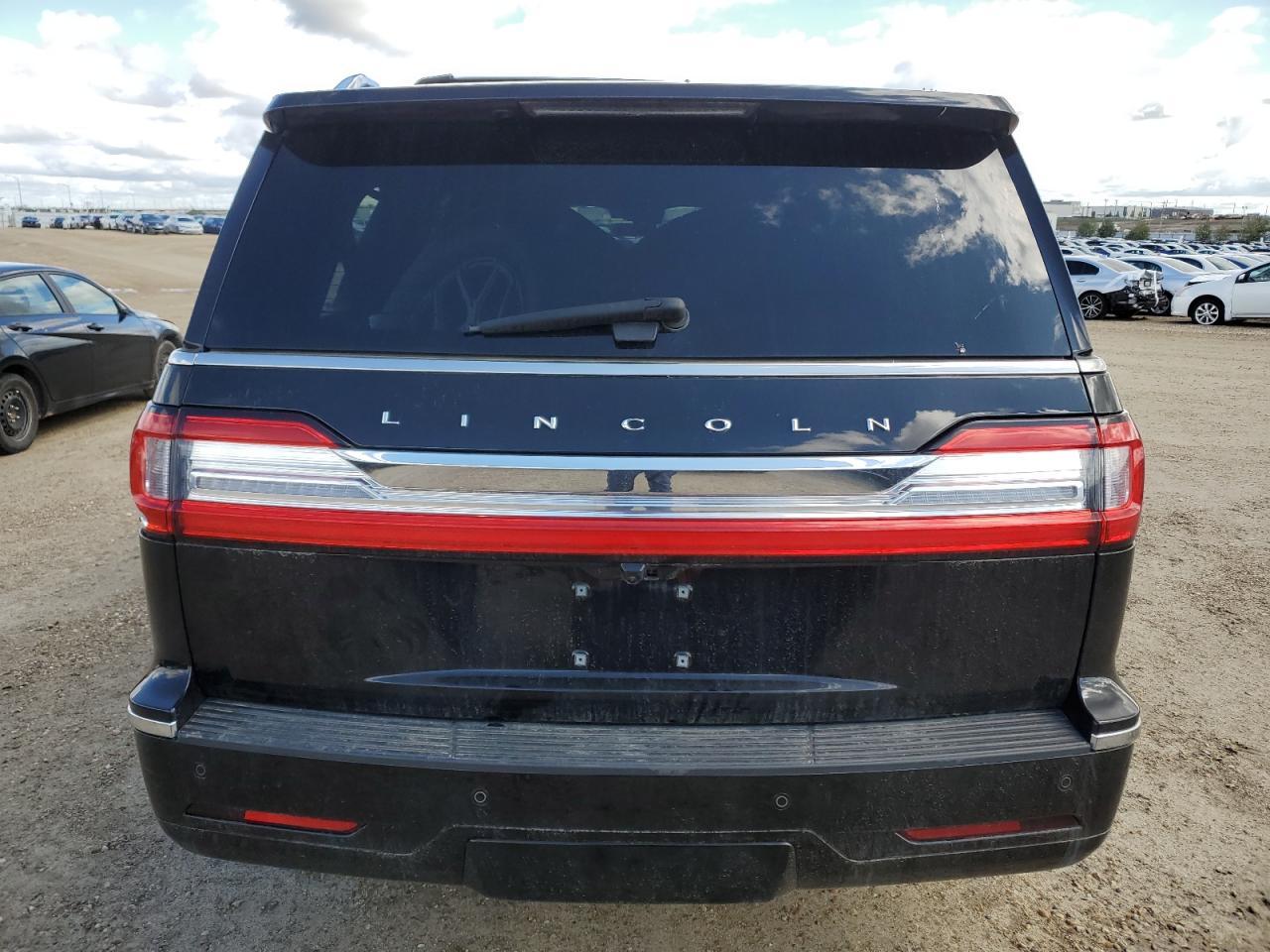 2021 Lincoln Navigator L Reserve - Image 6