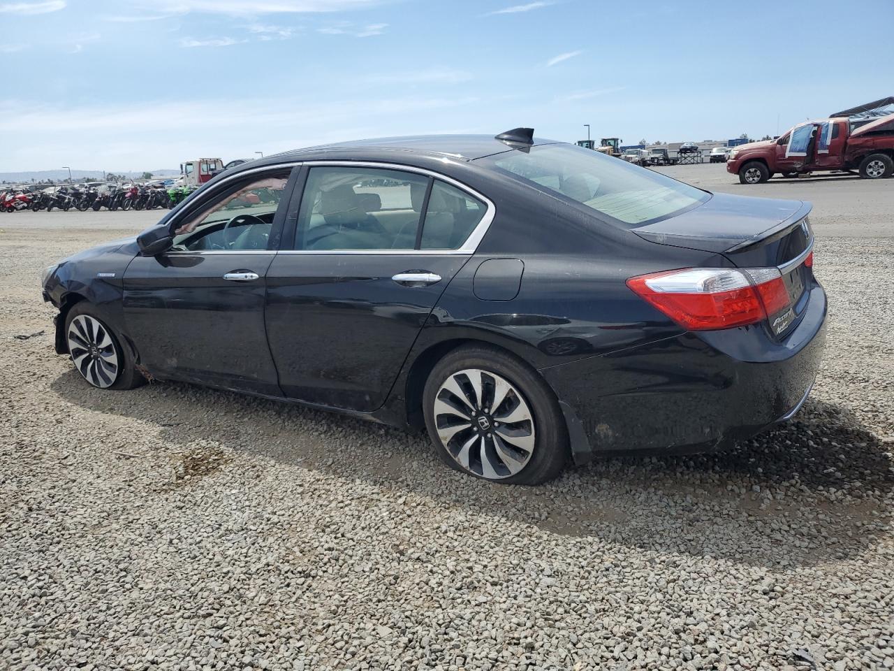 2015 Honda Accord Touring Hybrid - Фото 2