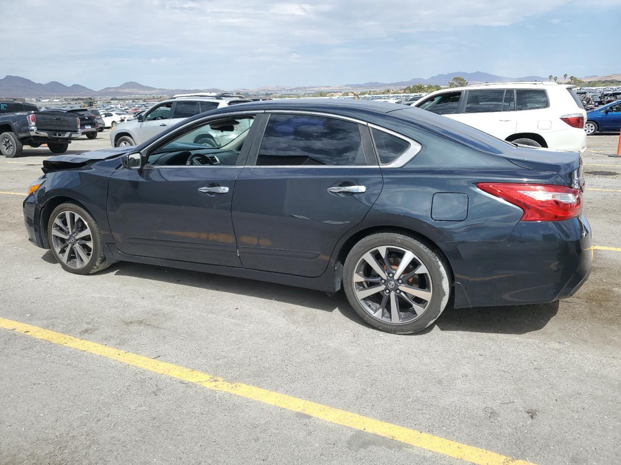 2017 Niss Altima 2.5 - Фото 2