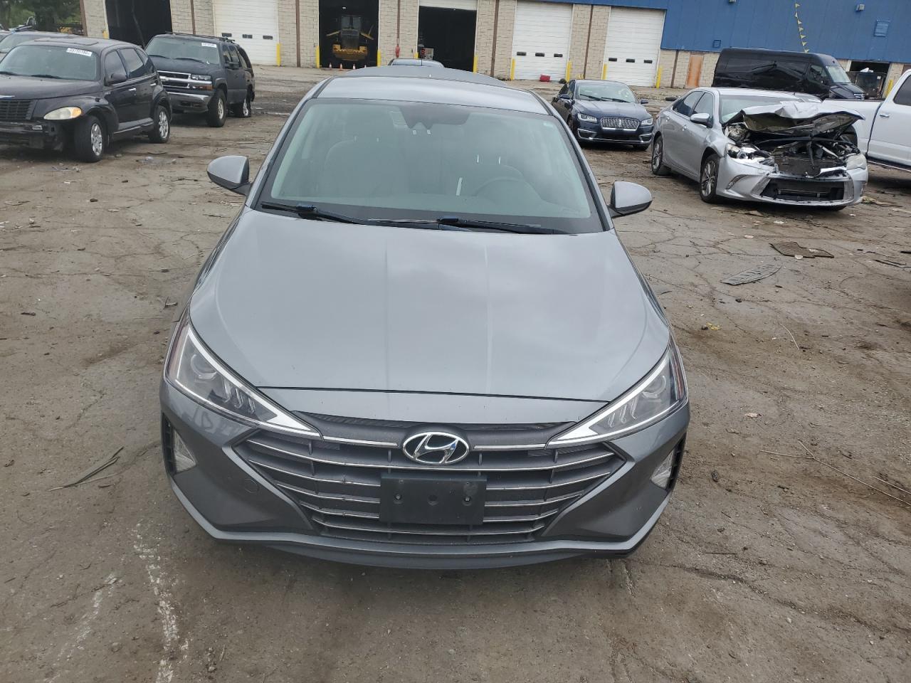 2019 Hyundai Elantra Sel - Image 5