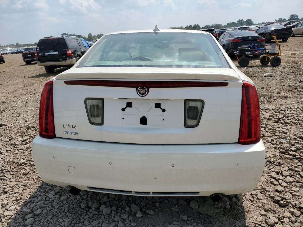 2011 Cadillac Sts Luxury Performance - Image 6