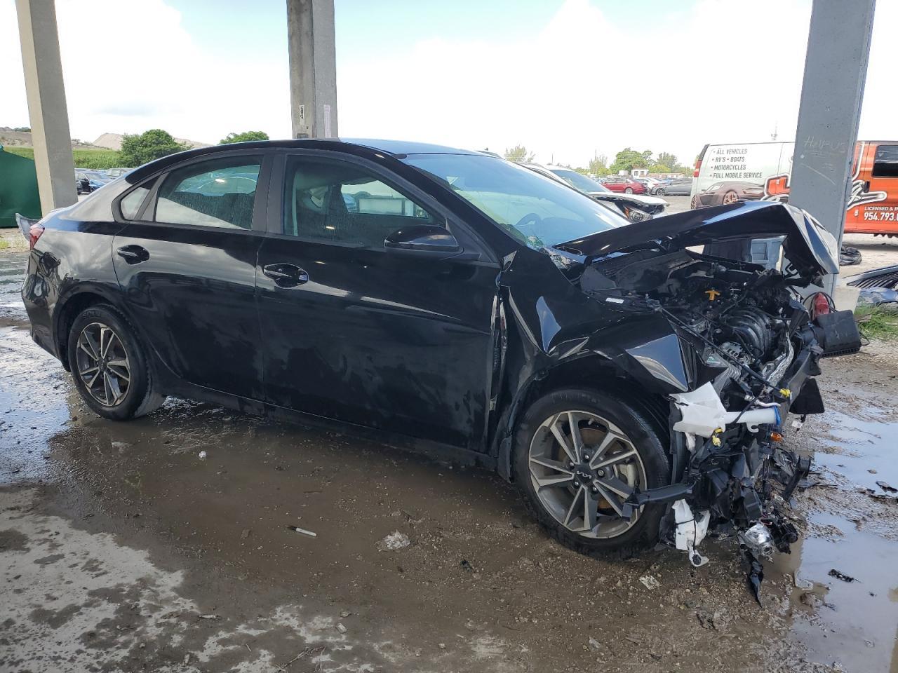 2023 Kia Forte Lx - Фото 4