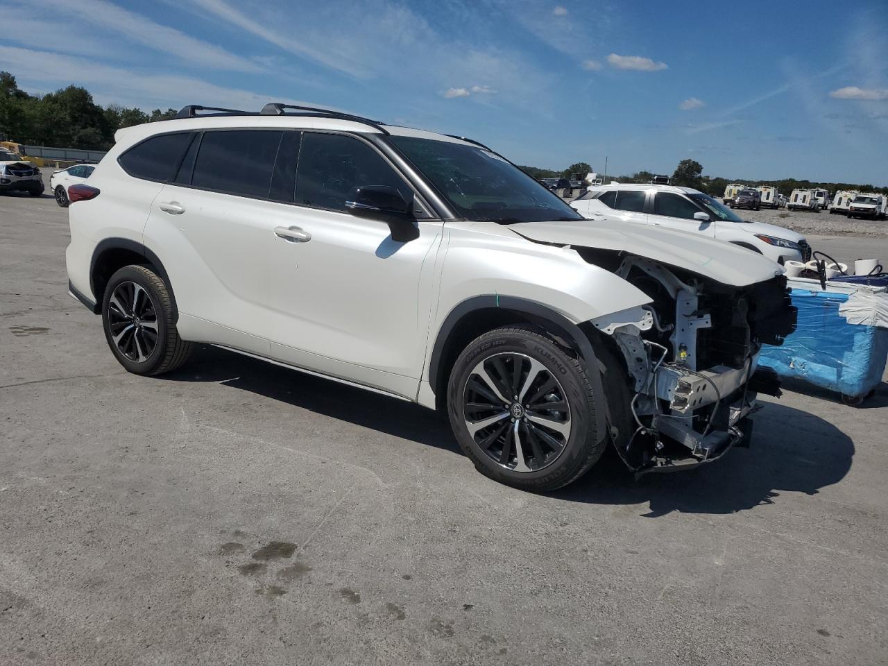 2021 Toyota Highlander Xse - Фото 4