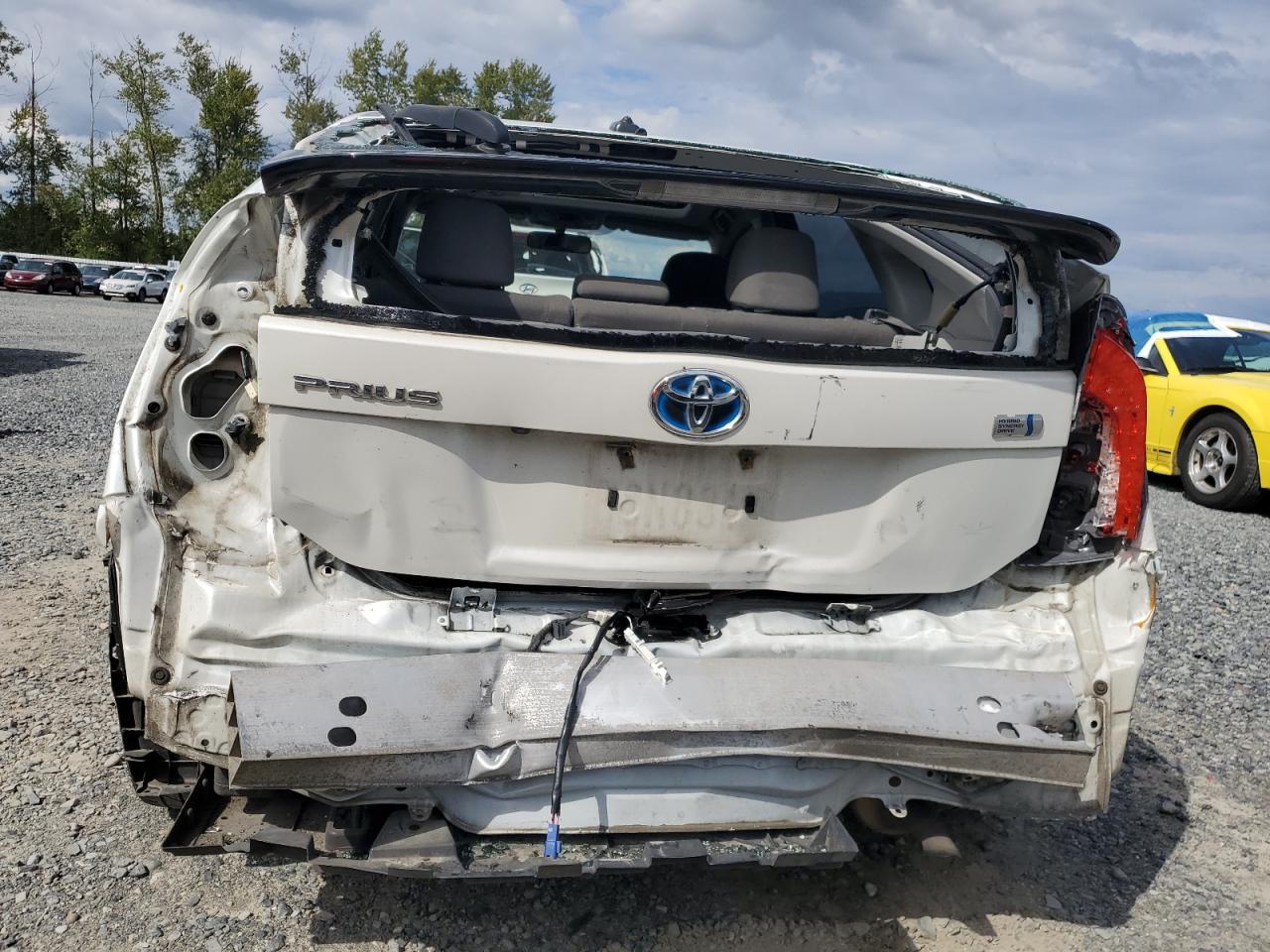2015 Toyota Prius - Фото 6