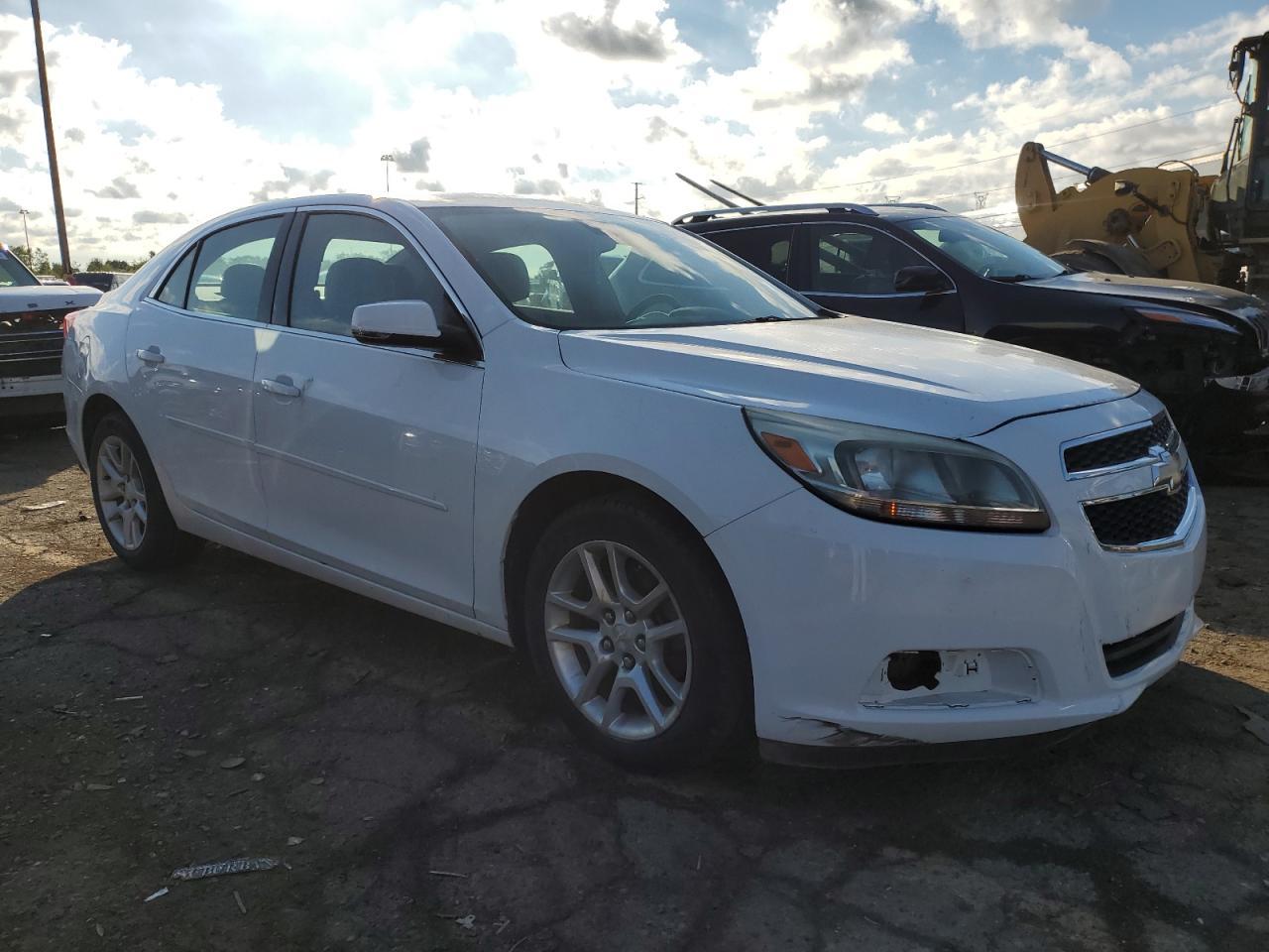 2015 Chevrolet Malibu 1Lt - Image 4