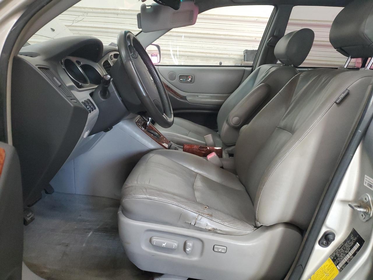 2005 Toyota Highlander Limited - Image 7