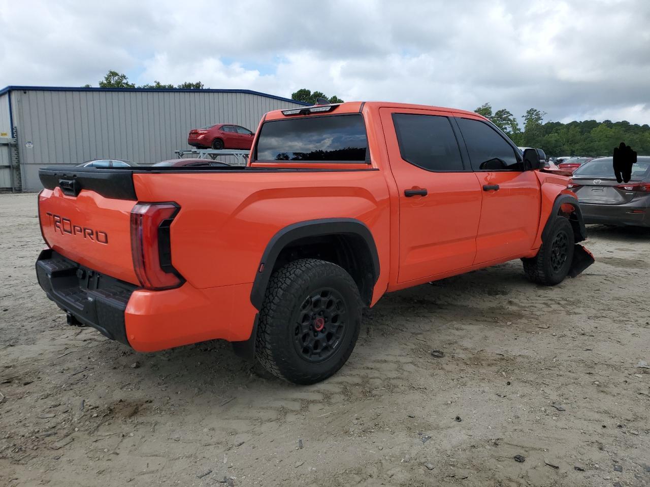 2023 Toyota Tundra Crewmax Limited - Фото 3