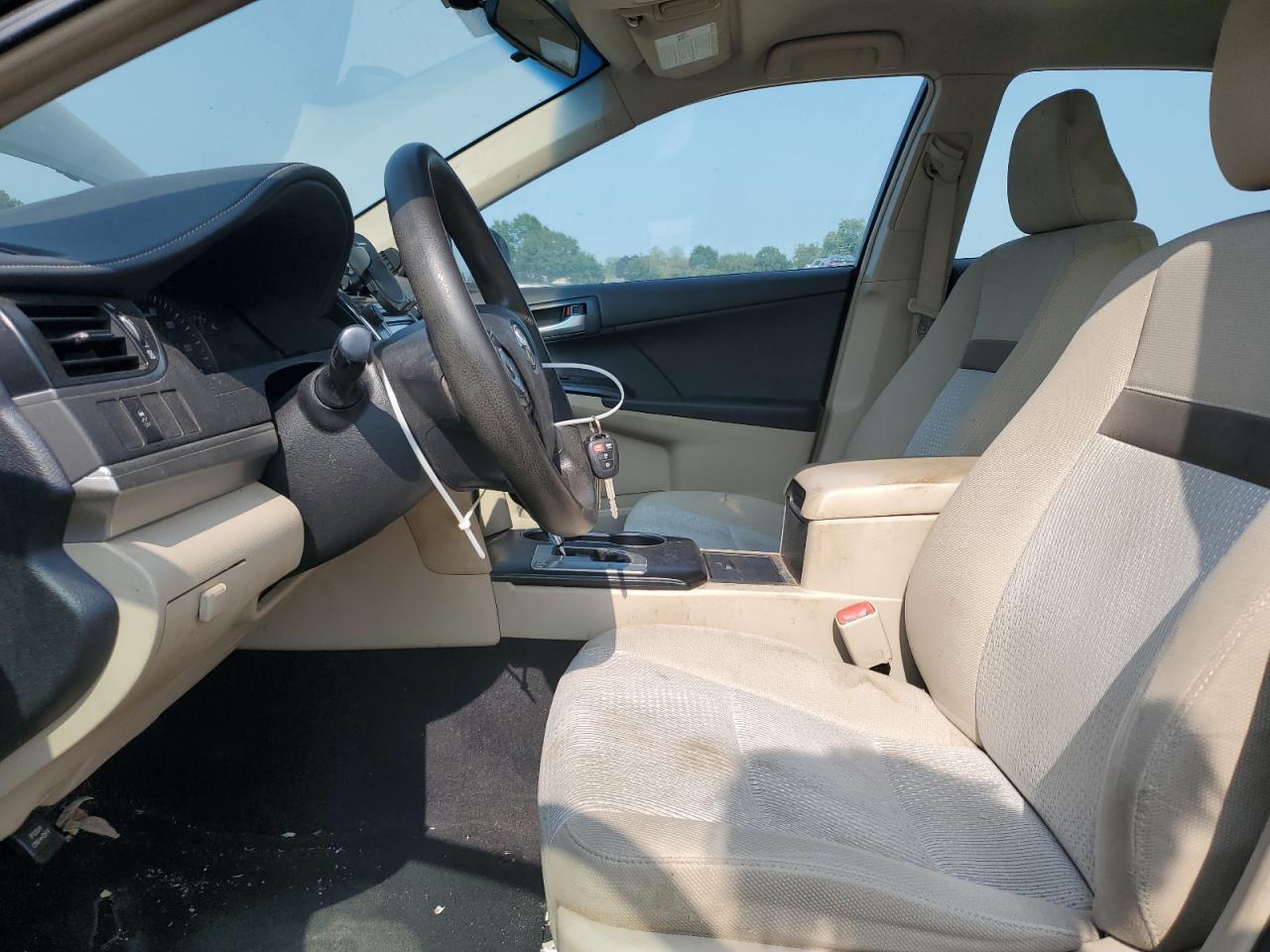 2012 Toyota Camry Base - Фото 7