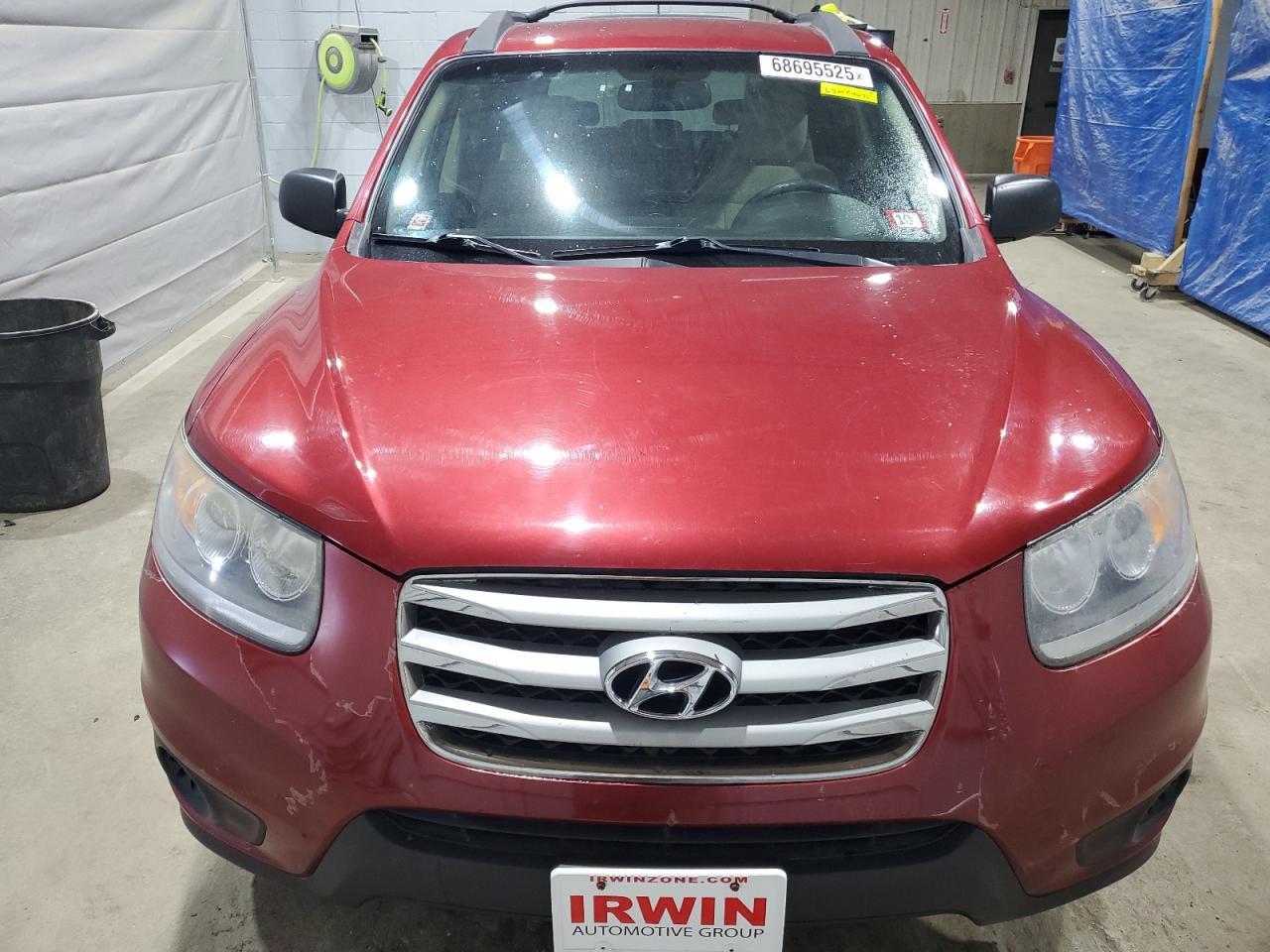 2012 Hyundai Santa Fe Gls - Image 5