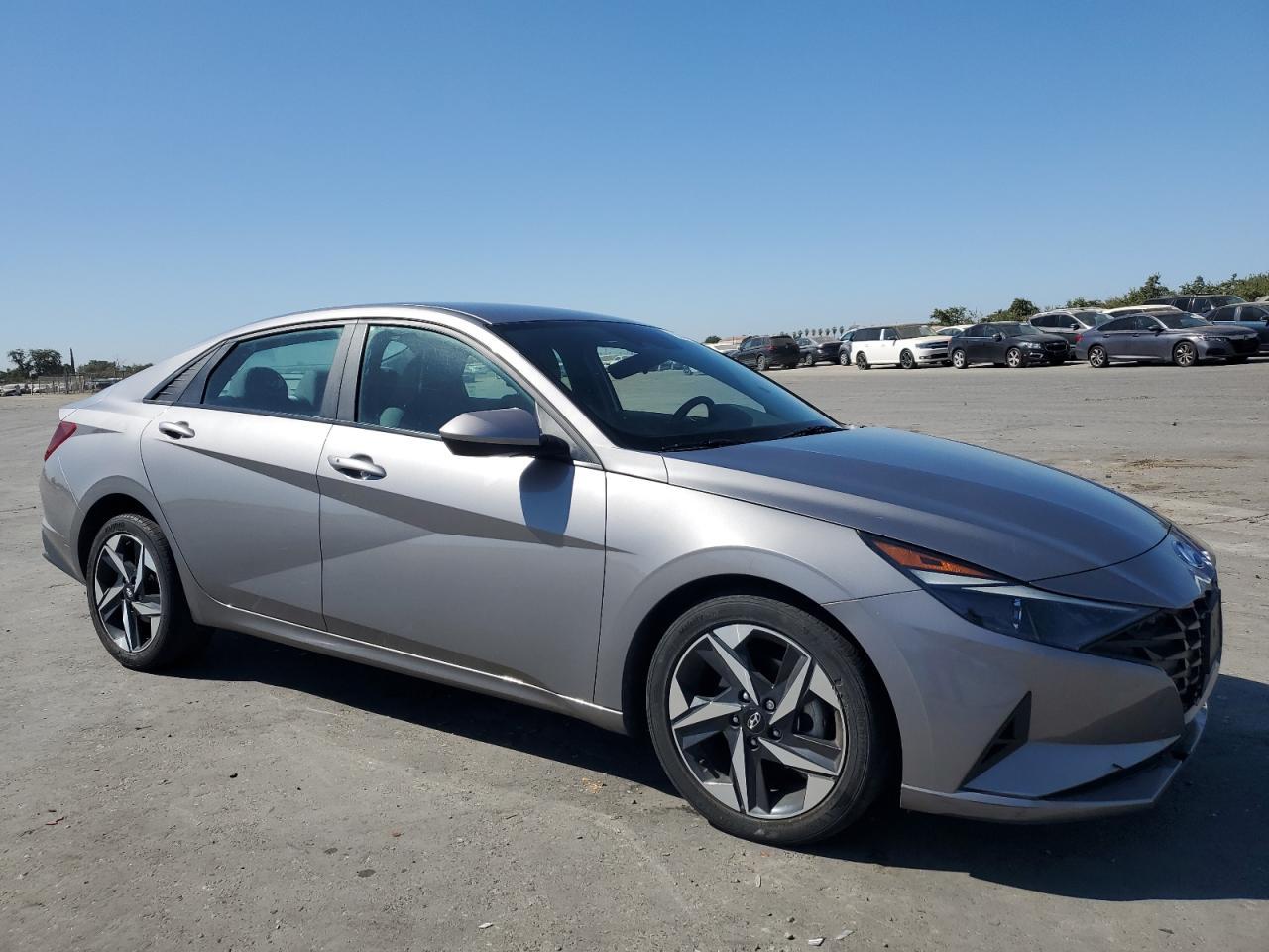 2023 Hyundai Elantra Sel - Фото 4