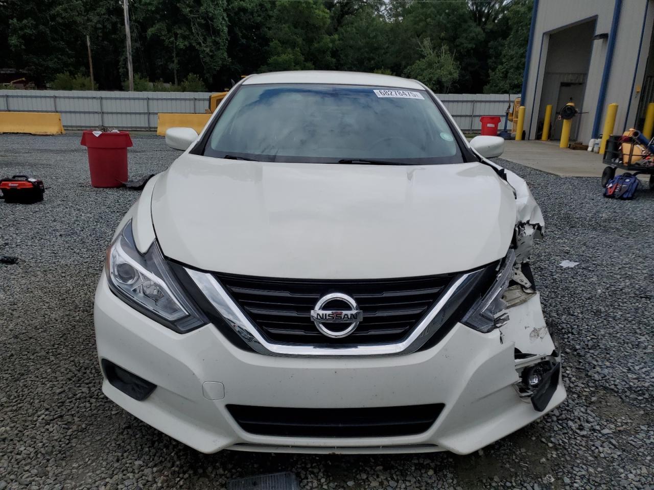 2018 Nissan Altima 2.5 - Image 5