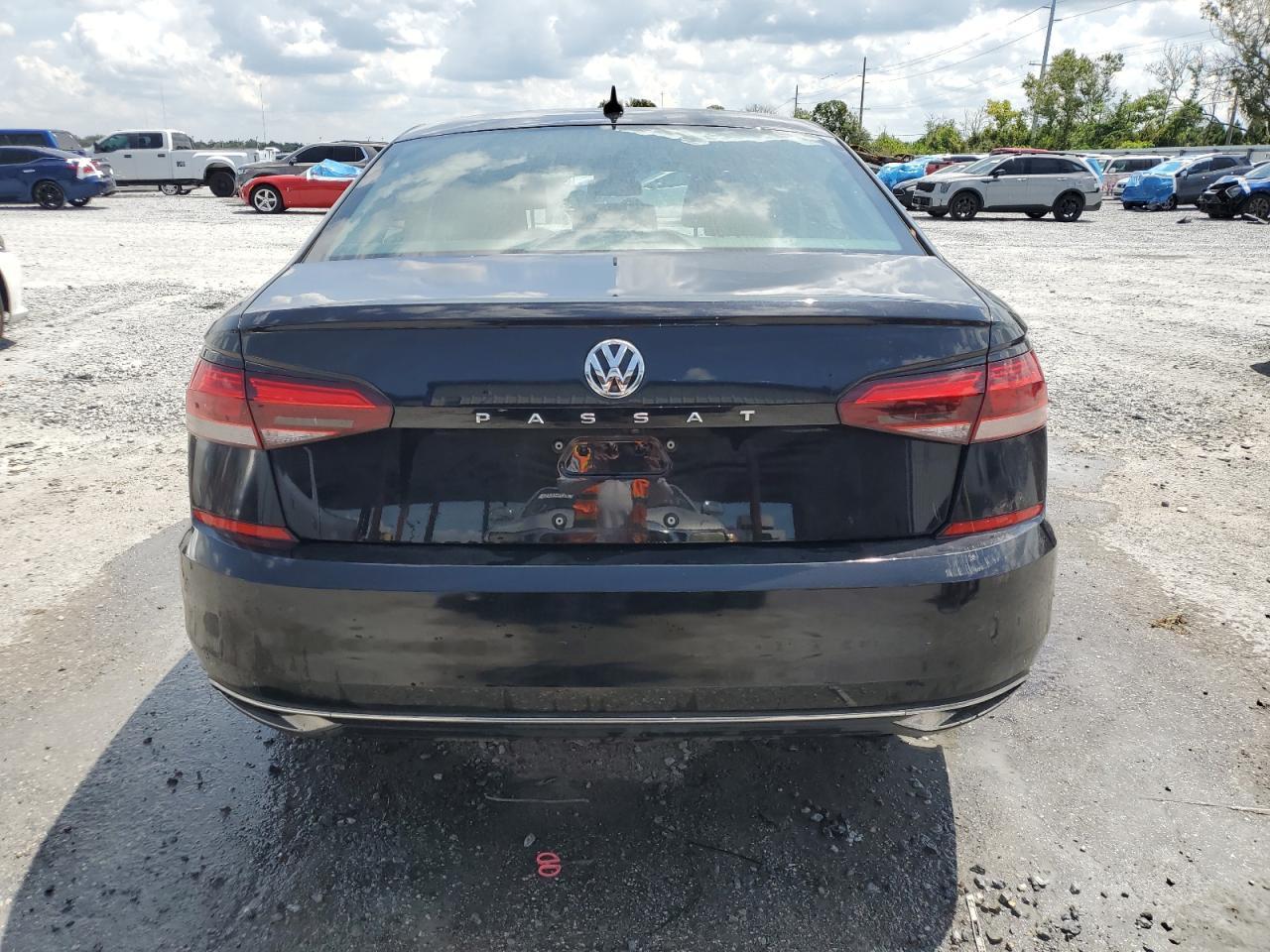 2021 Volkswagen Passat S - Фото 6