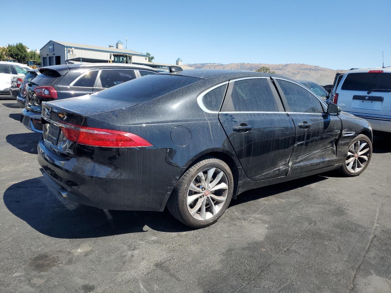 2019 Jaguar Xf Premium - Фото 3