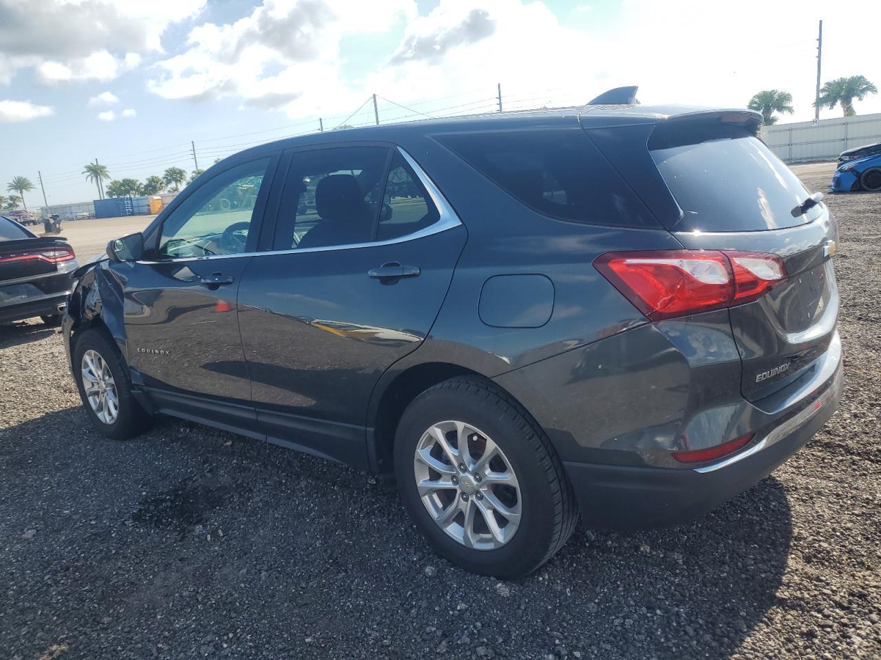 2020 Chevrolet Equinox Lt - Image 2