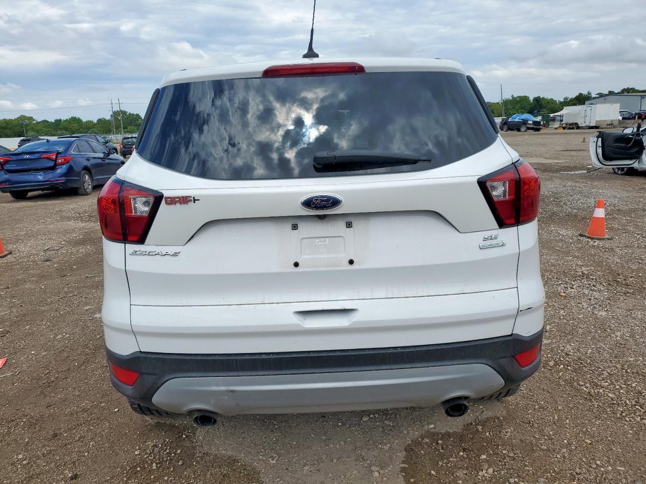 2019 Ford Escape Se - Фото 6