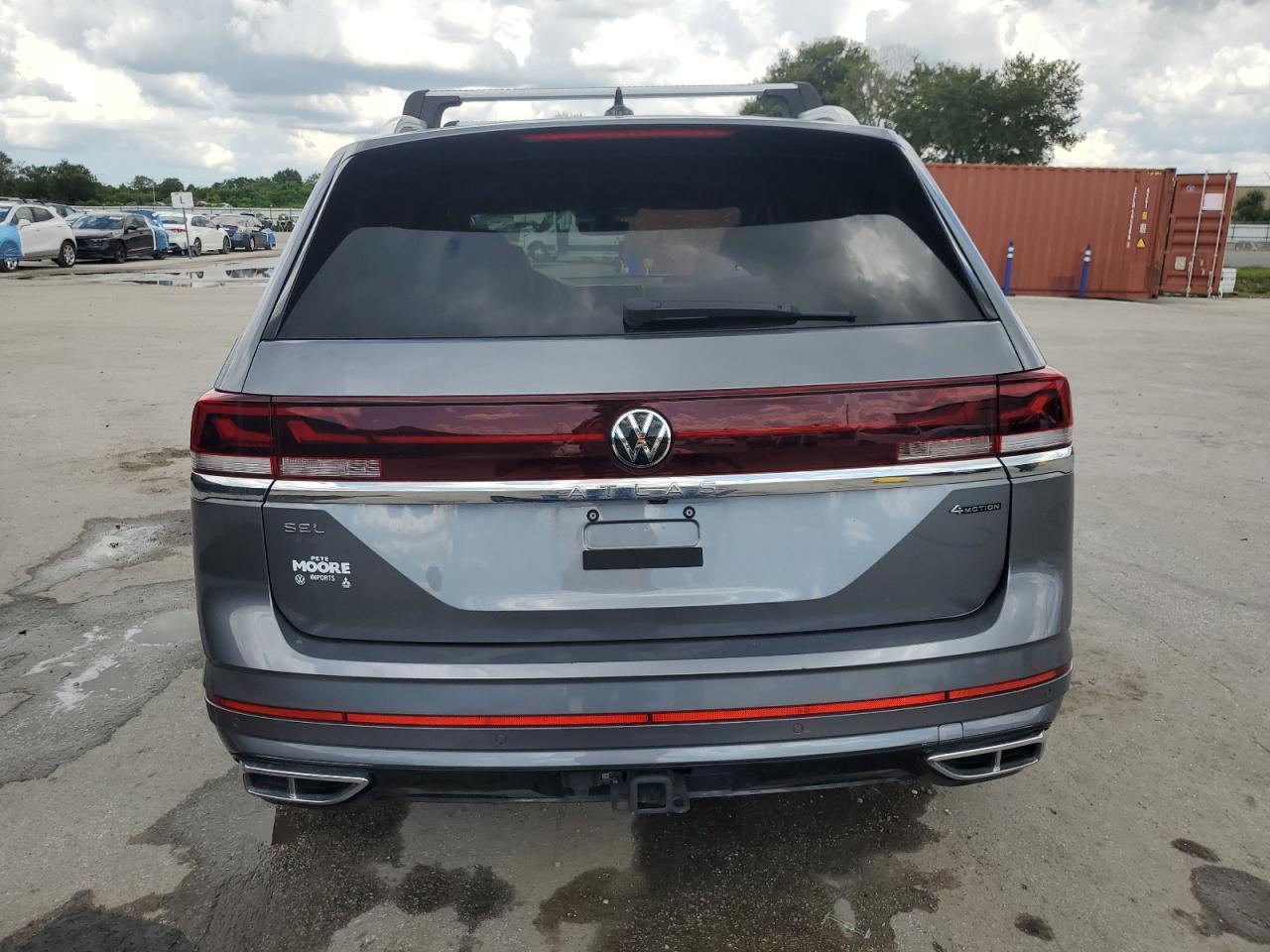 2024 Volkswagen Atlas Sel Premium R-Line - Image 6